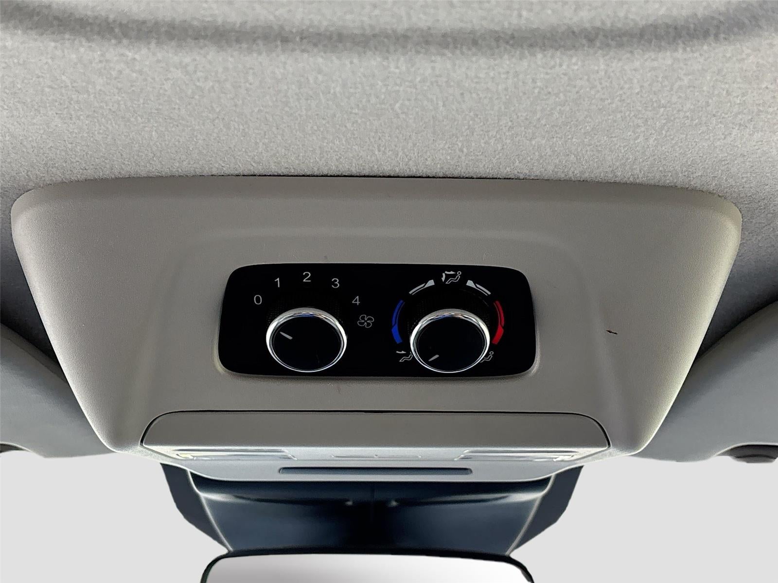 2023 Ford Transit Passenger Wagon XLT