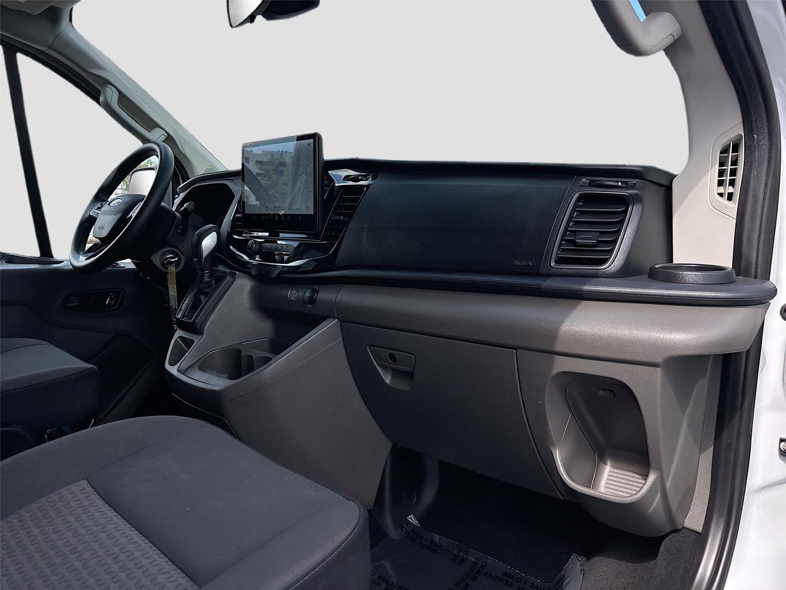 2023 Ford Transit Passenger Wagon XLT