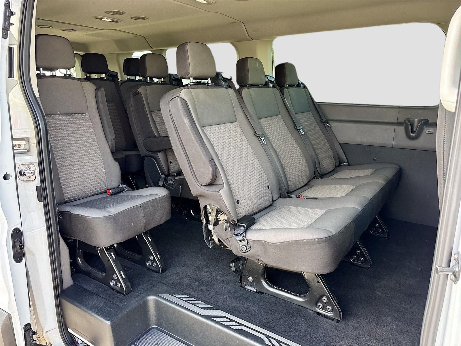 2023 Ford Transit Passenger Wagon XLT