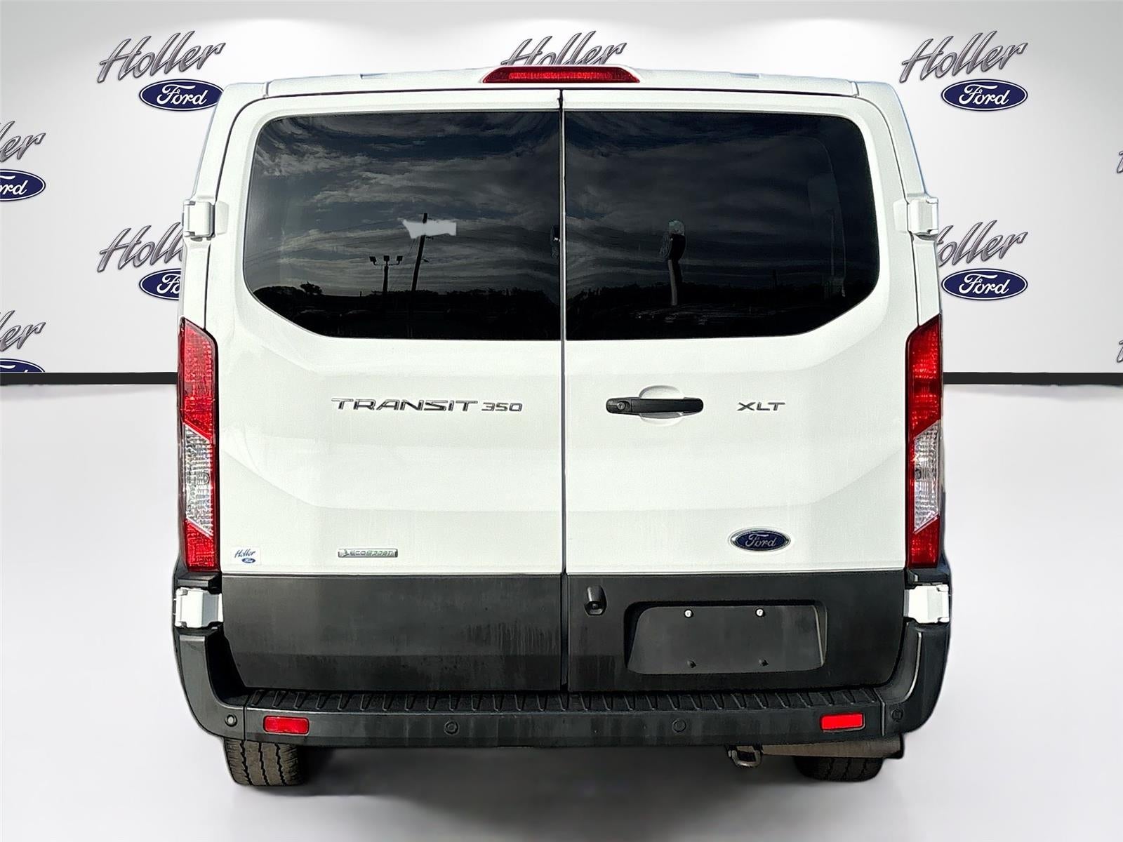 2023 Ford Transit Passenger Wagon XLT