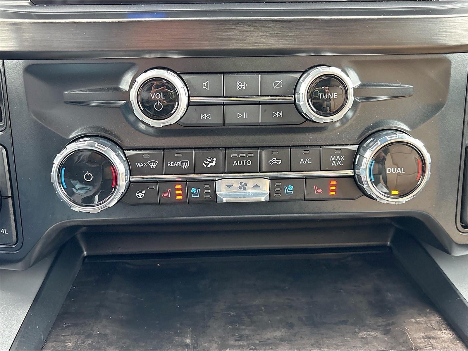 2024 Ford Super Duty F-450 DRW LARIAT