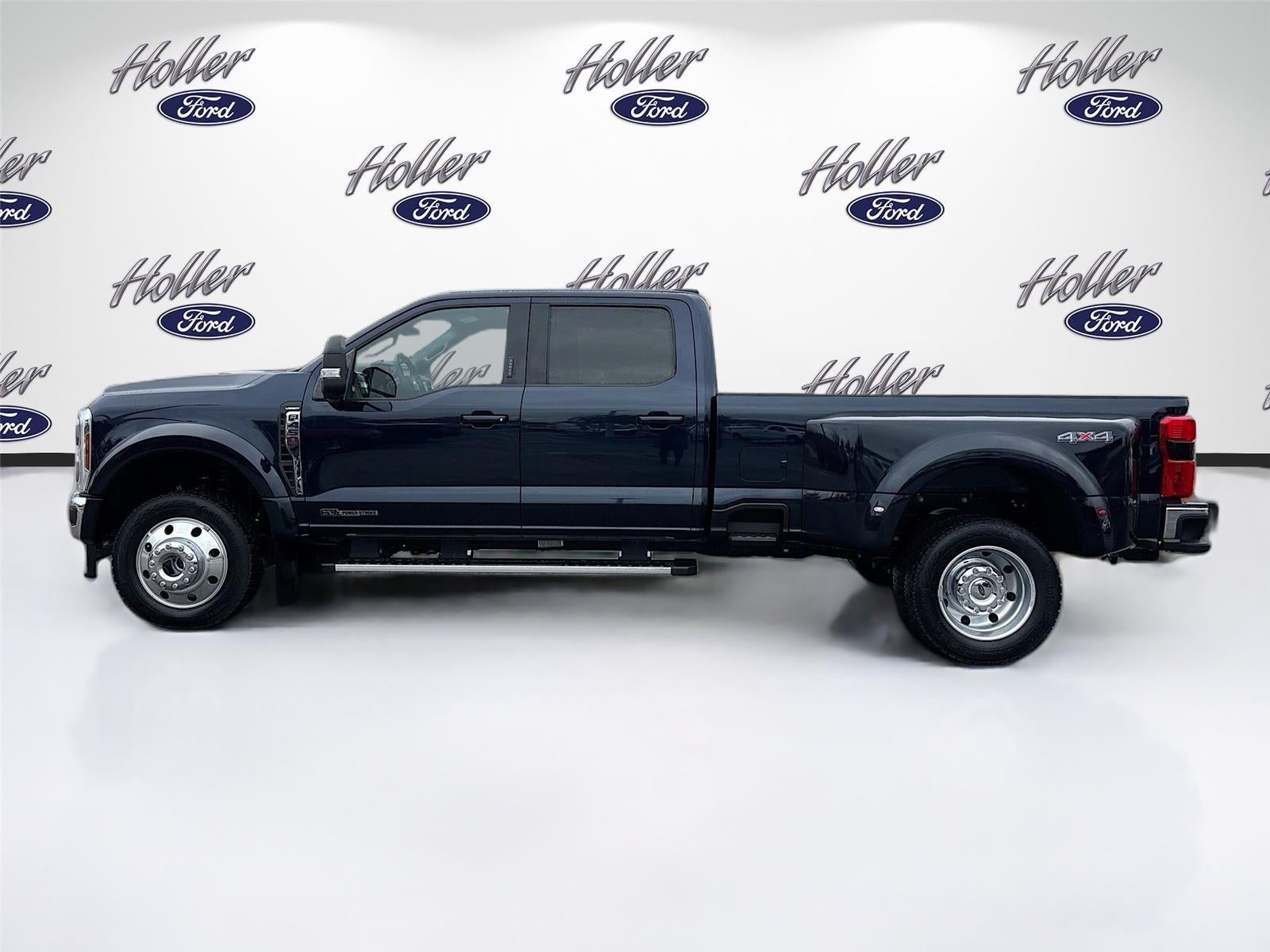 2024 Ford Super Duty F-450 DRW LARIAT