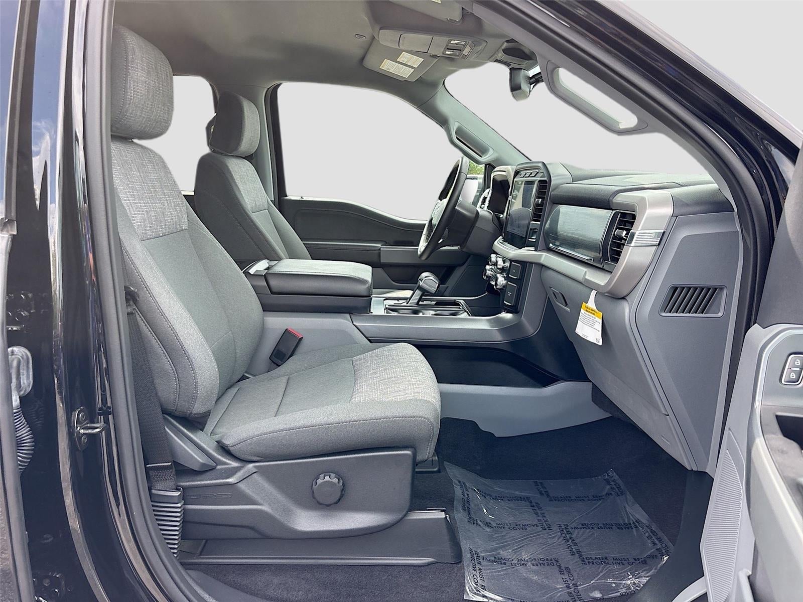 2023 Ford F-150 Lightning XLT