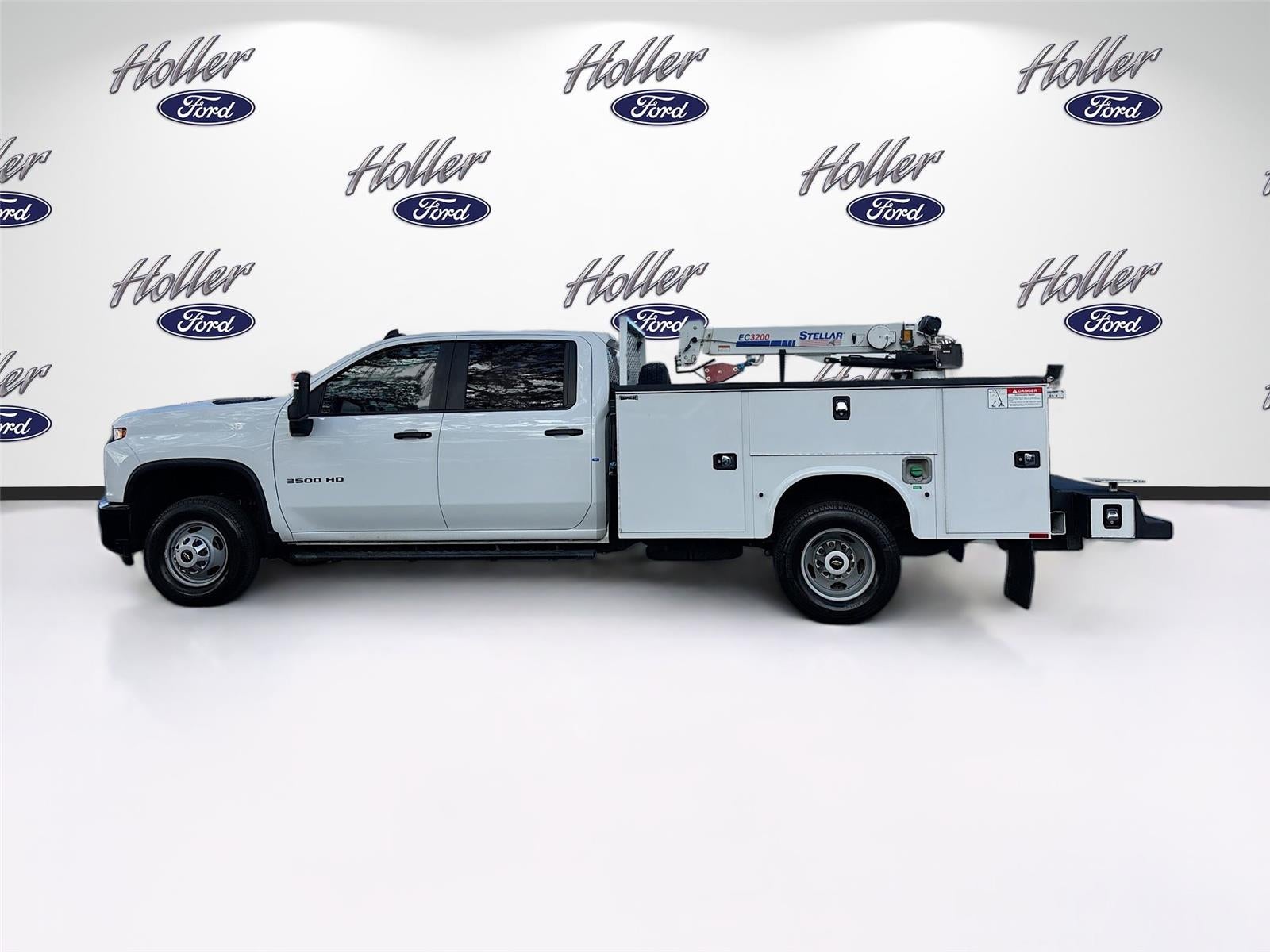 2023 Chevrolet Silverado 3500HD CC Work Truck