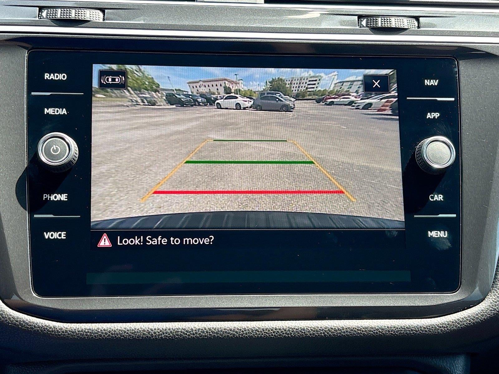 2024 Volkswagen Tiguan SEL R-Line