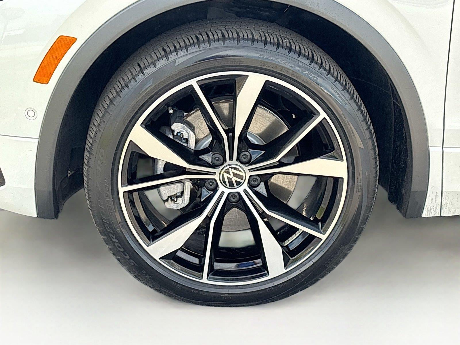 2024 Volkswagen Tiguan SEL R-Line