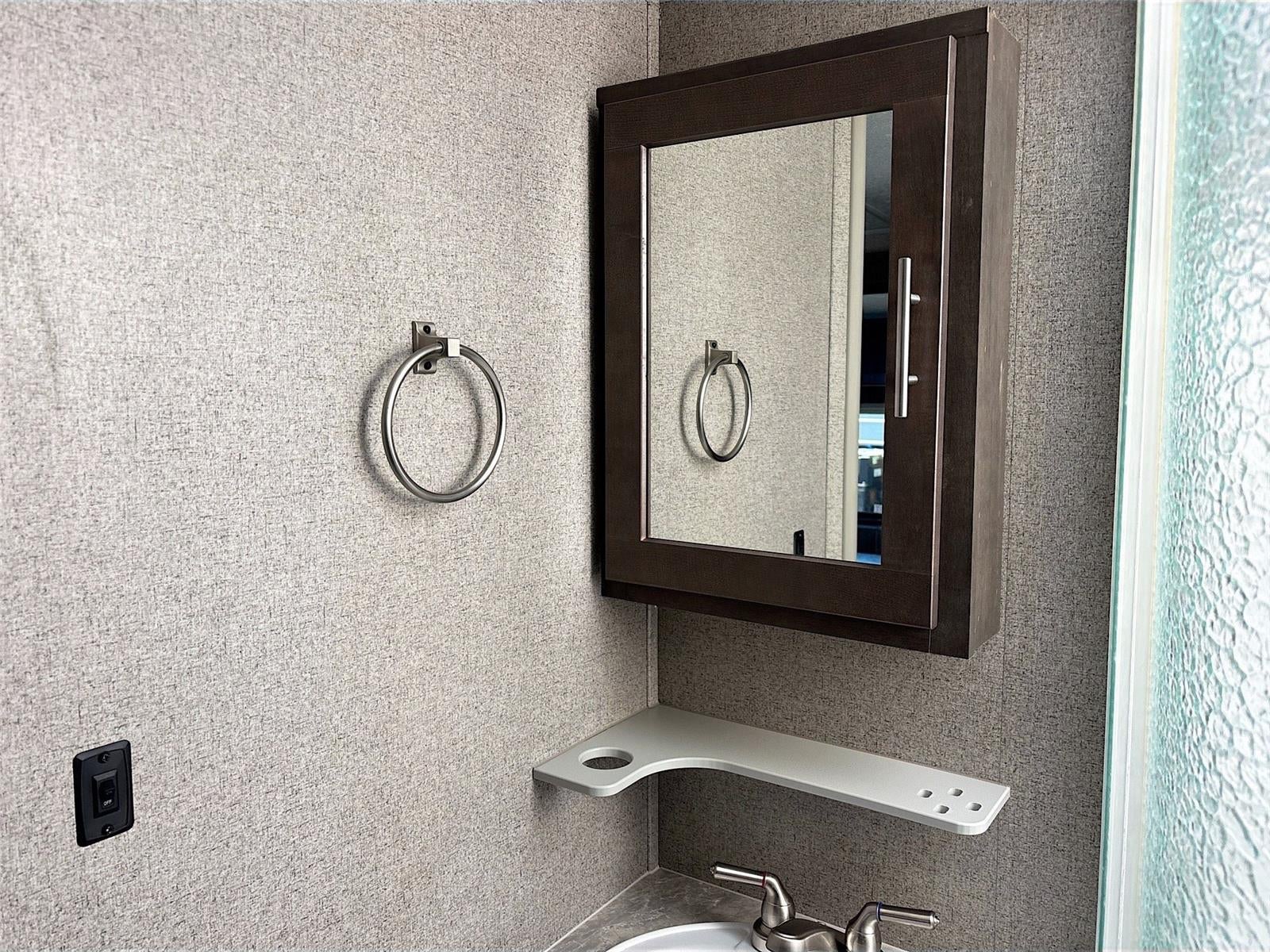 2020 ROCKWOOD TV Base