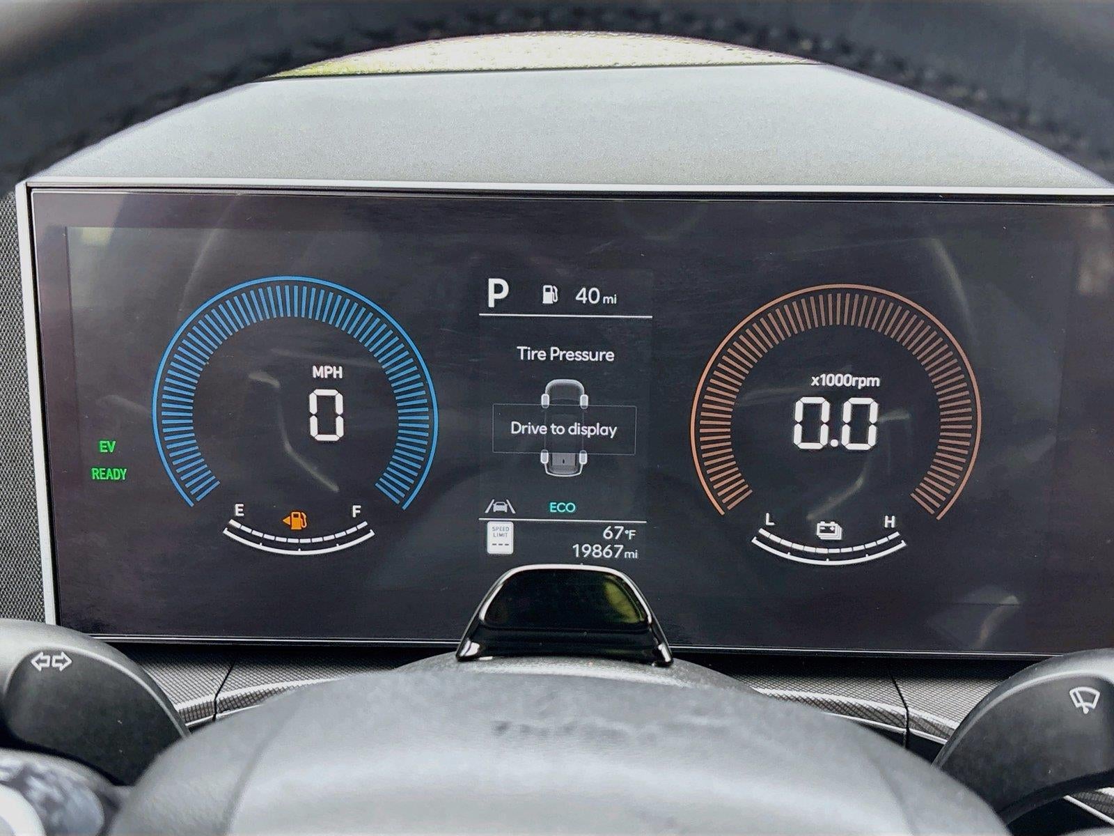 2025 Hyundai SANTA FE HYBRID SEL