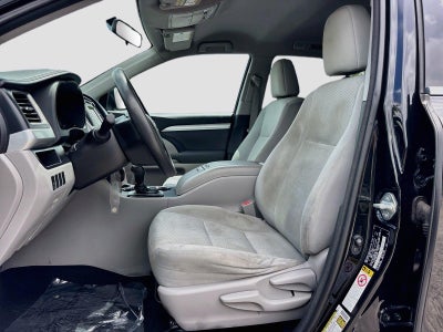 2015 Toyota Highlander LE