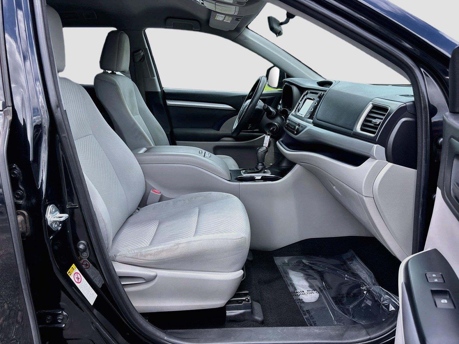 2015 Toyota Highlander LE