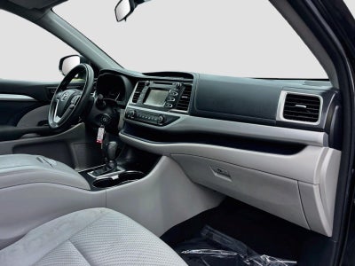 2015 Toyota Highlander LE