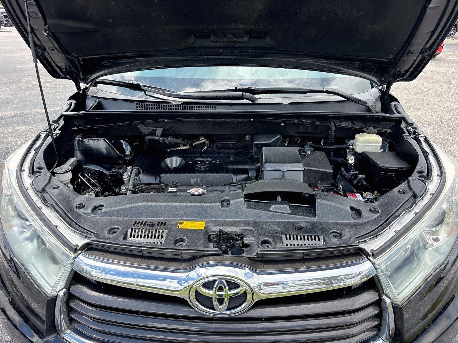 2015 Toyota Highlander LE