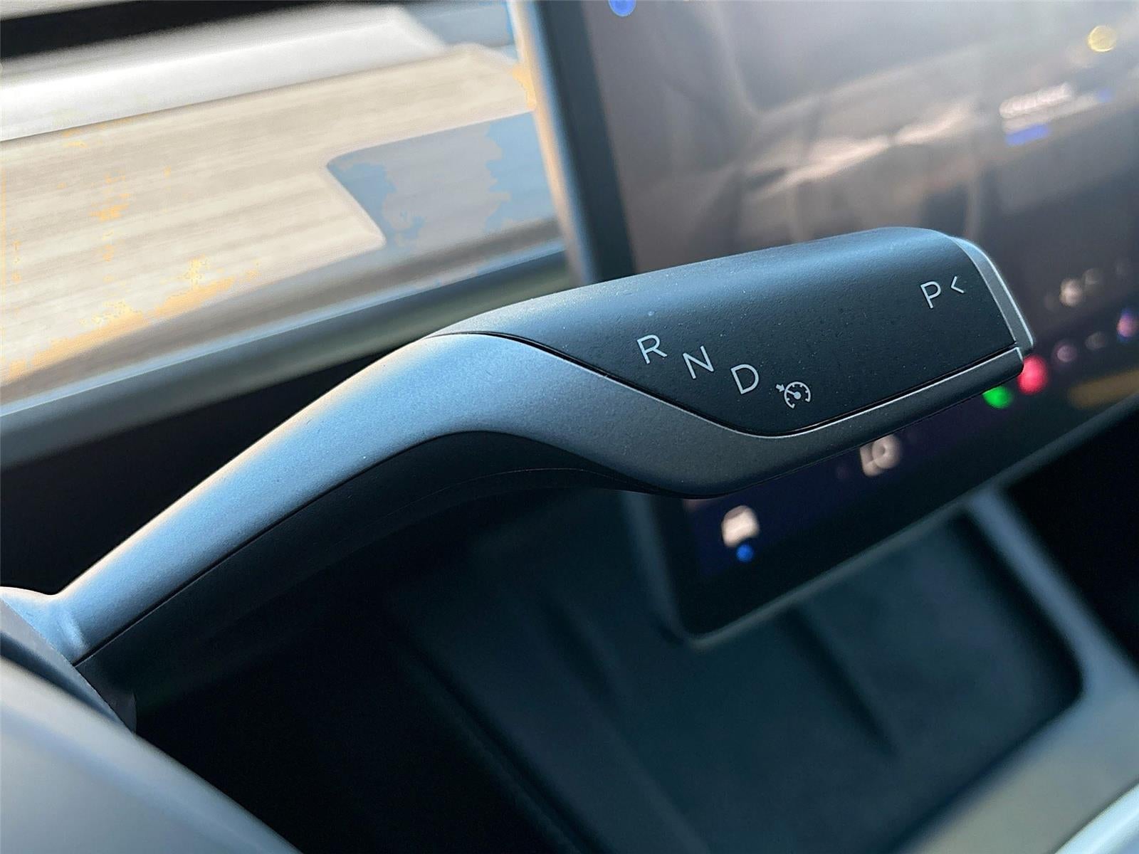 2024 Tesla Model Y Performance