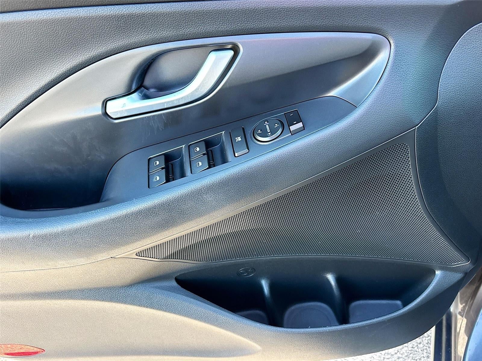 2018 Hyundai ELANTRA GT 5DR HB AT