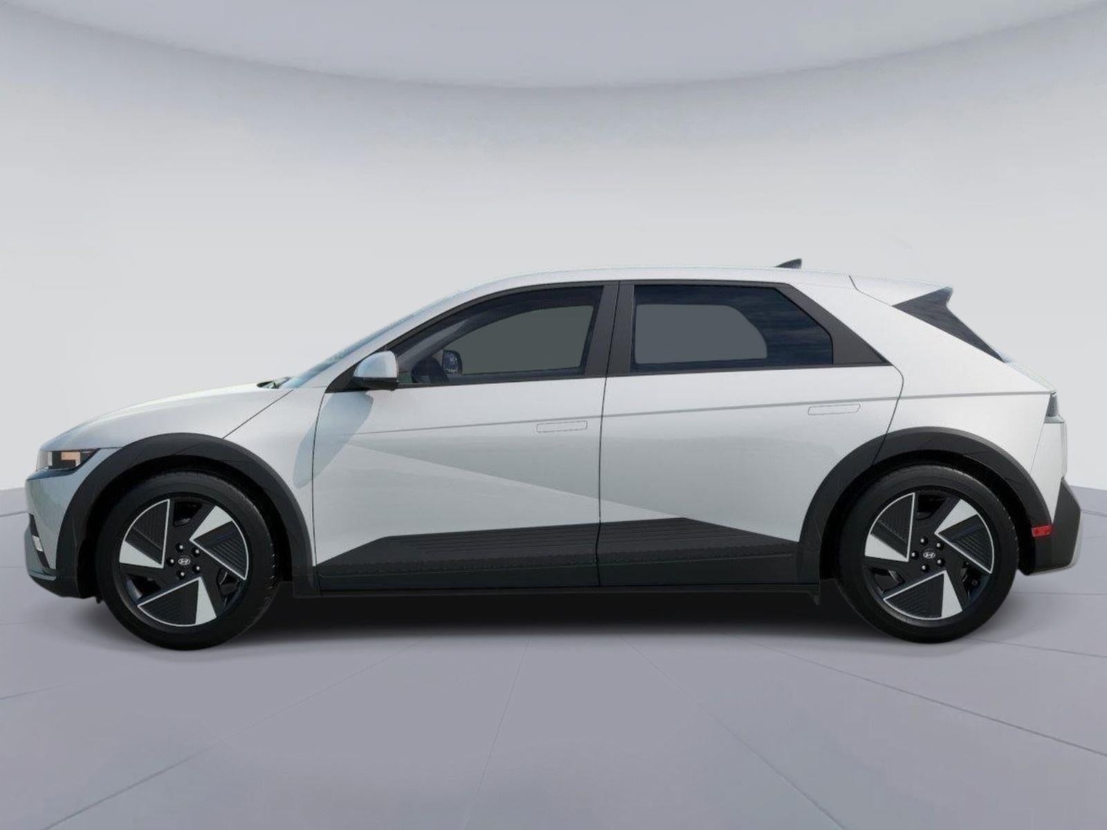 2026 Hyundai IONIQ 5 SE Standard Range