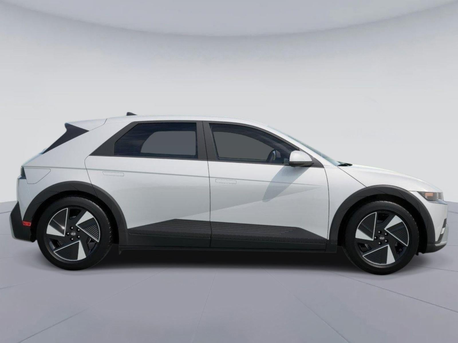 2026 Hyundai IONIQ 5 SE Standard Range