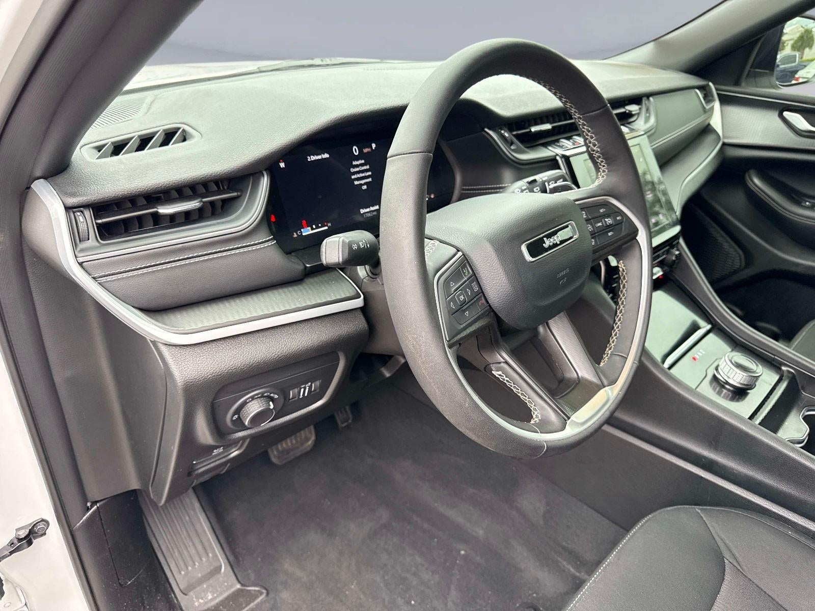 2025 Jeep Grand Cherokee Laredo X