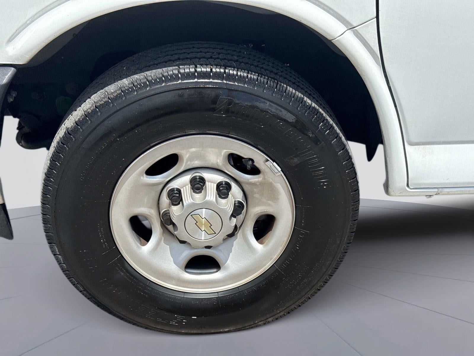 2022 Chevrolet Express Cargo Van RWD 2500 135"