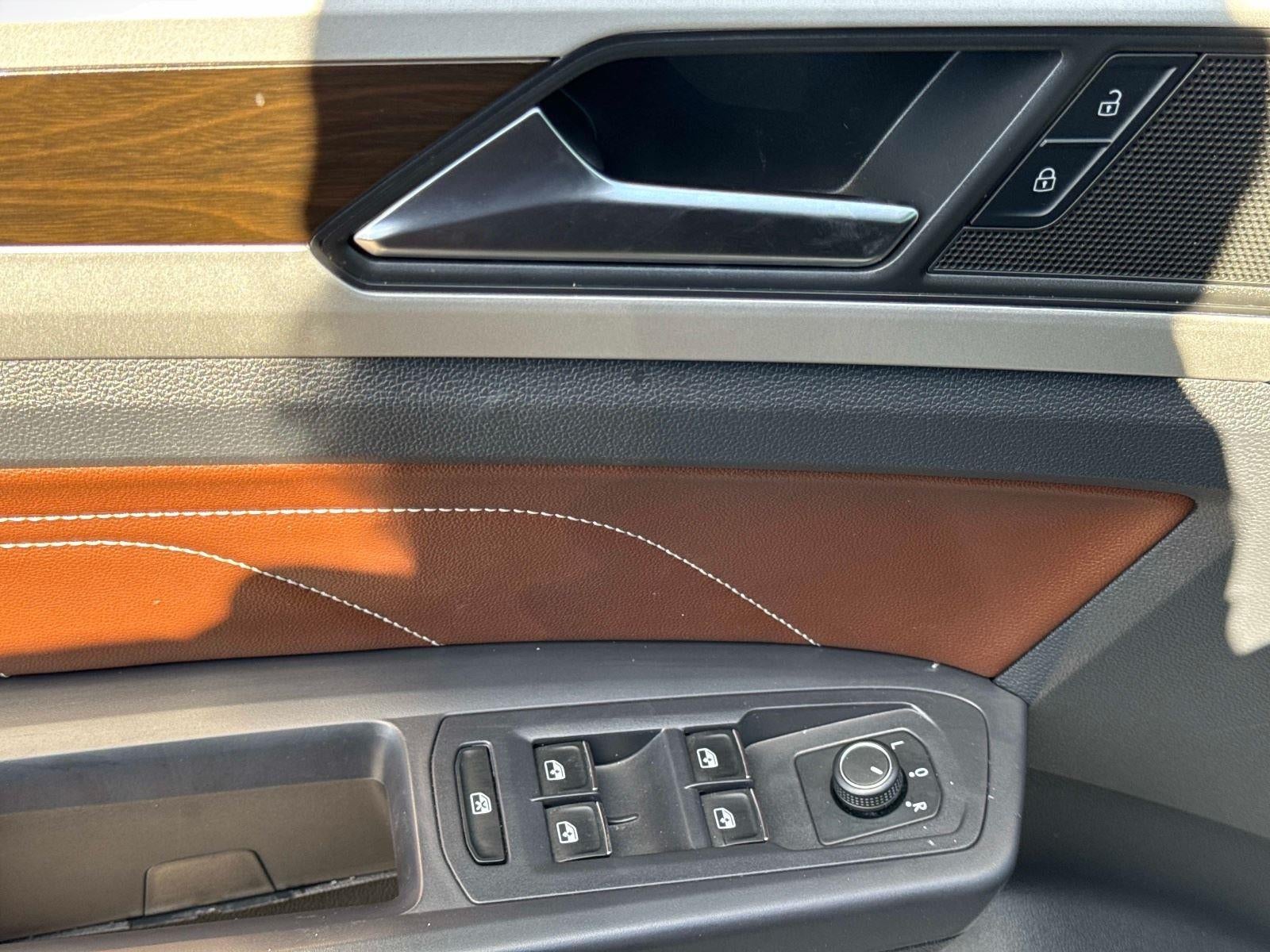 2021 Volkswagen Atlas 3.6L V6 SE w/Technology