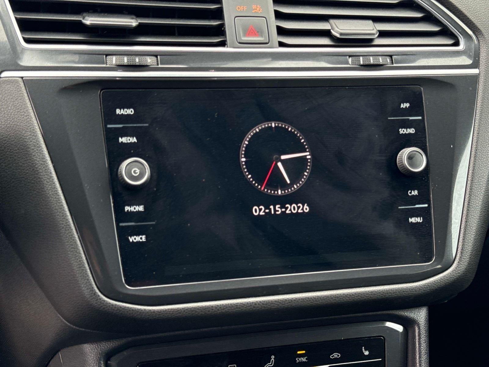 2022 Volkswagen Tiguan SE R-Line Black