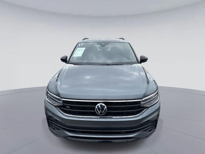 2022 Volkswagen Tiguan SE R-Line Black