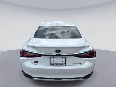 2025 Lexus ES ES 300h Luxury