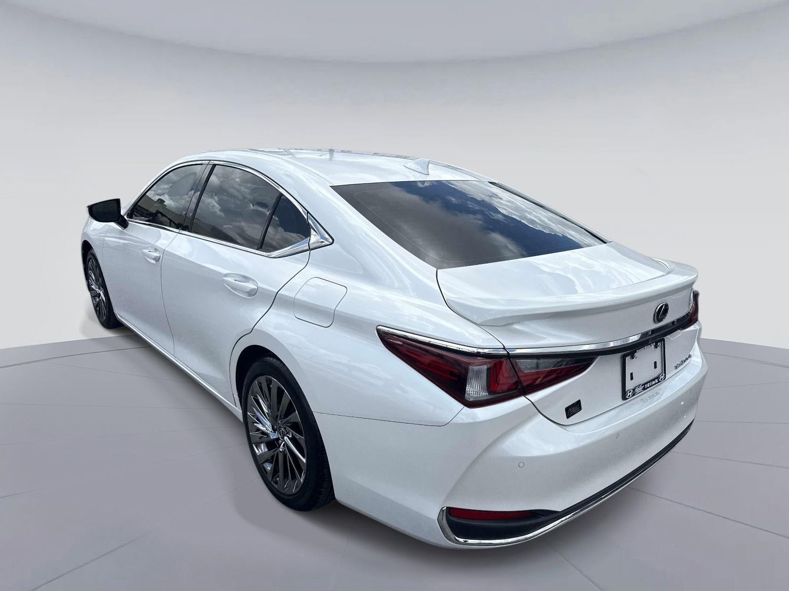 2025 Lexus ES ES 300h Luxury