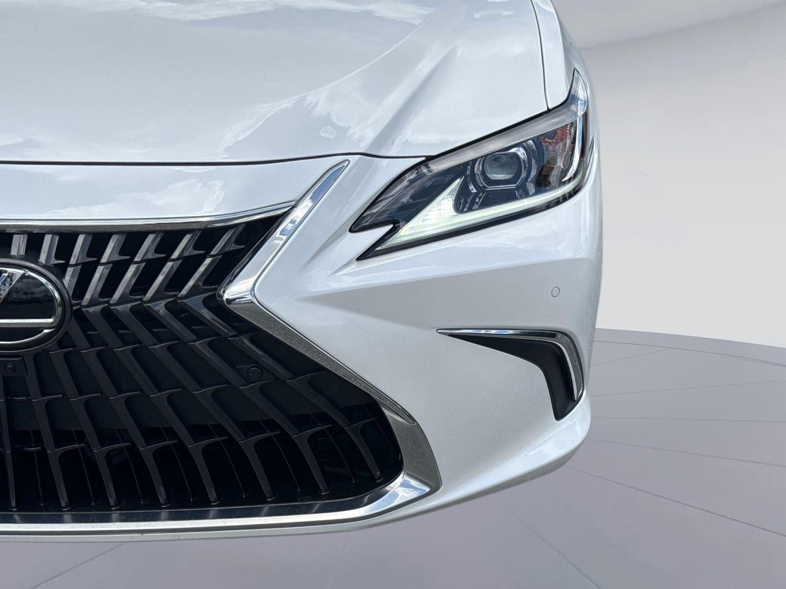 2025 Lexus ES ES 300h Luxury
