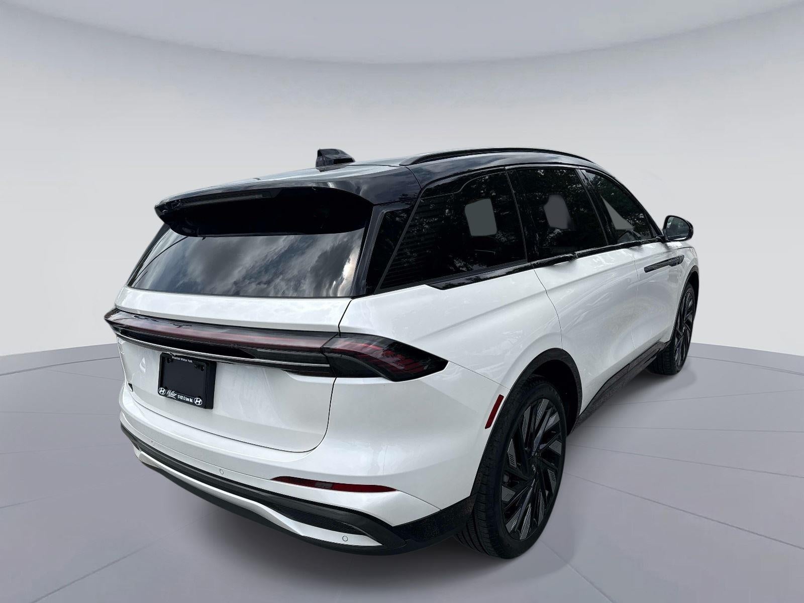 2025 Lincoln Nautilus Reserve
