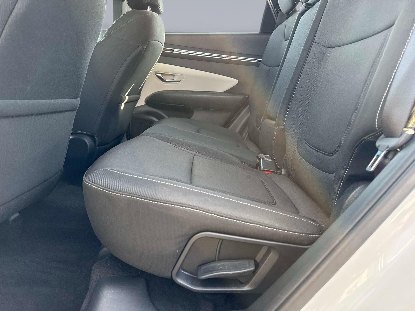 2022 Hyundai TUCSON SE