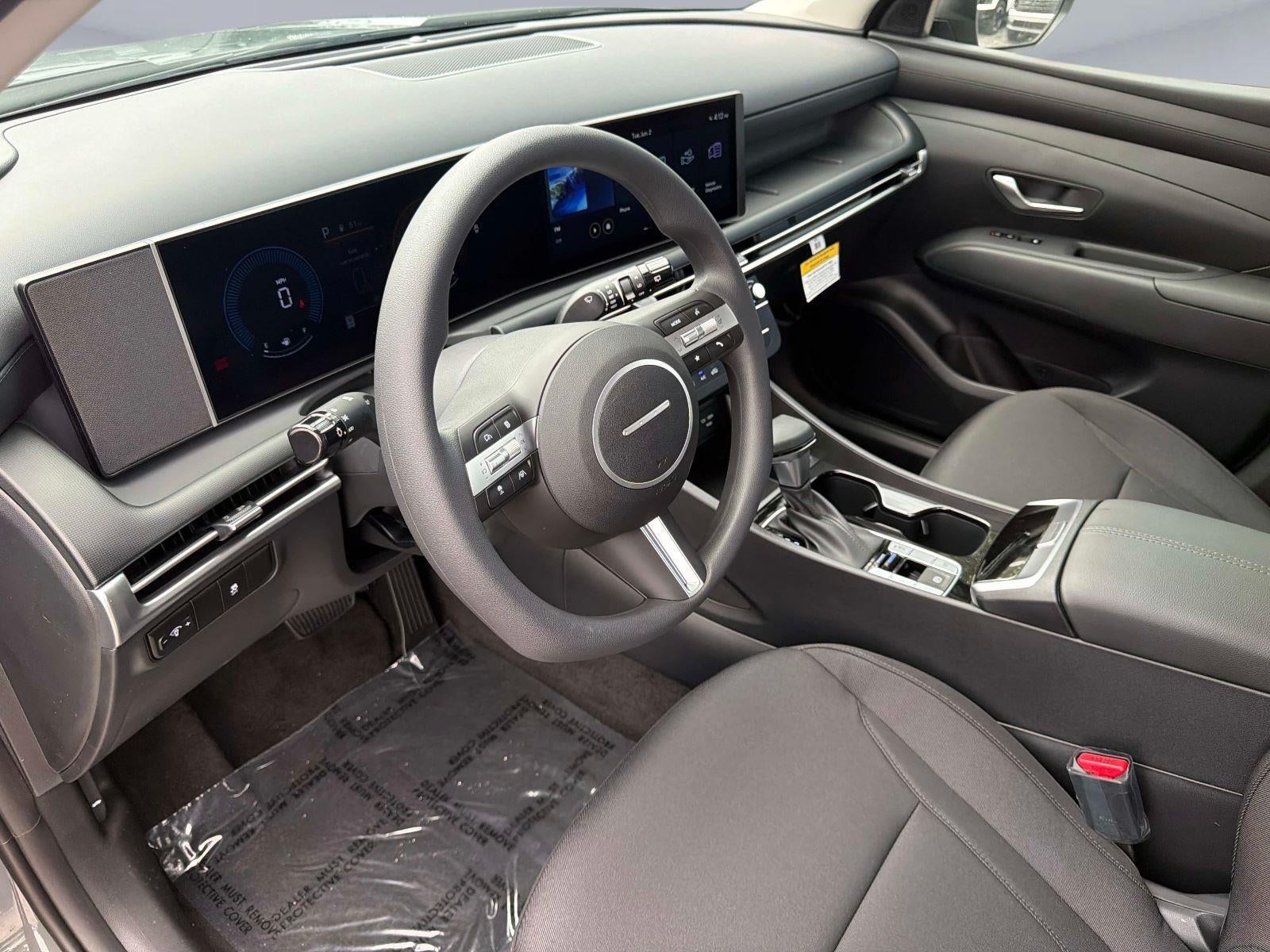 2026 Hyundai TUCSON SE FWD