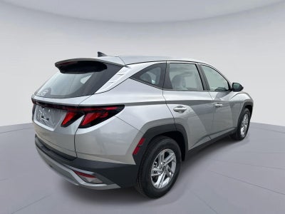 2026 Hyundai TUCSON SE FWD