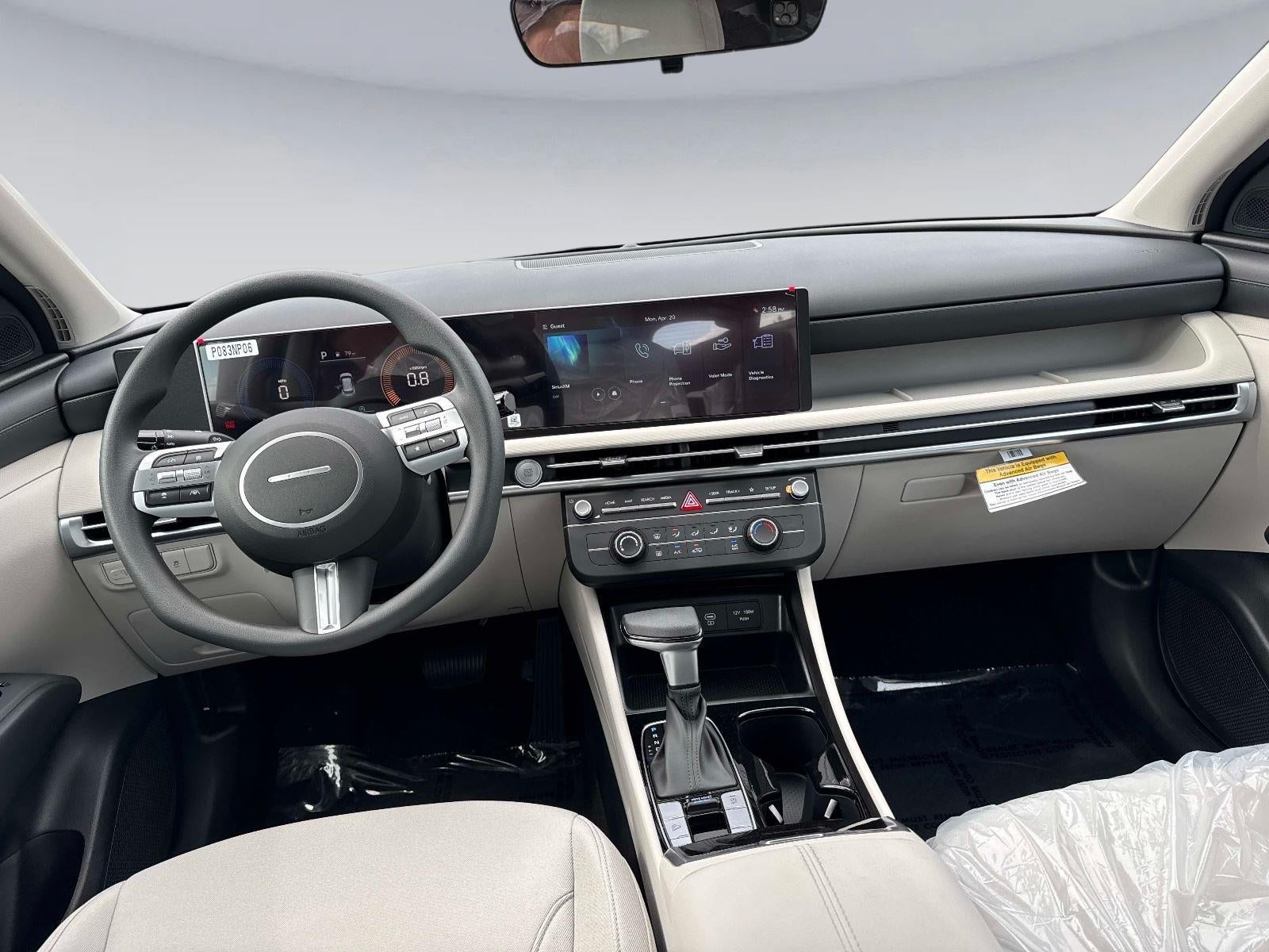 2026 Hyundai TUCSON SE FWD