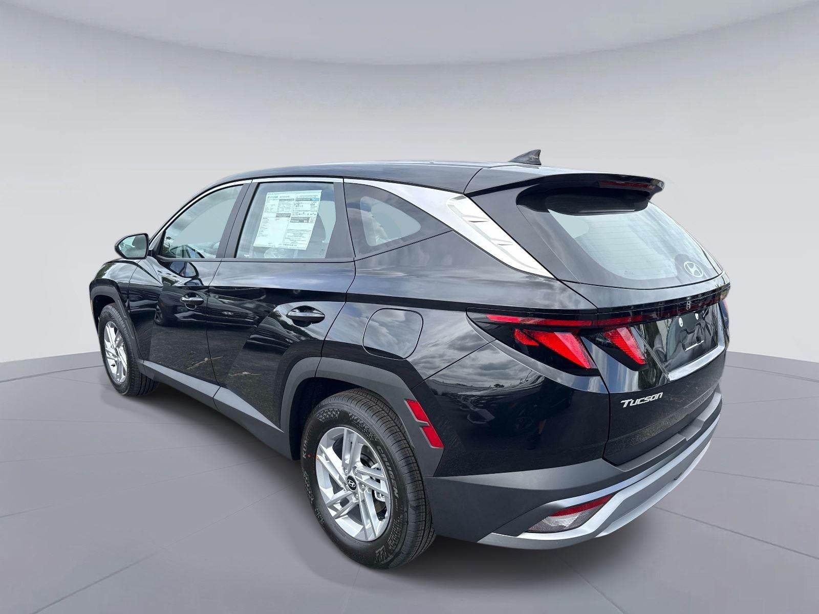 2026 Hyundai TUCSON SE FWD