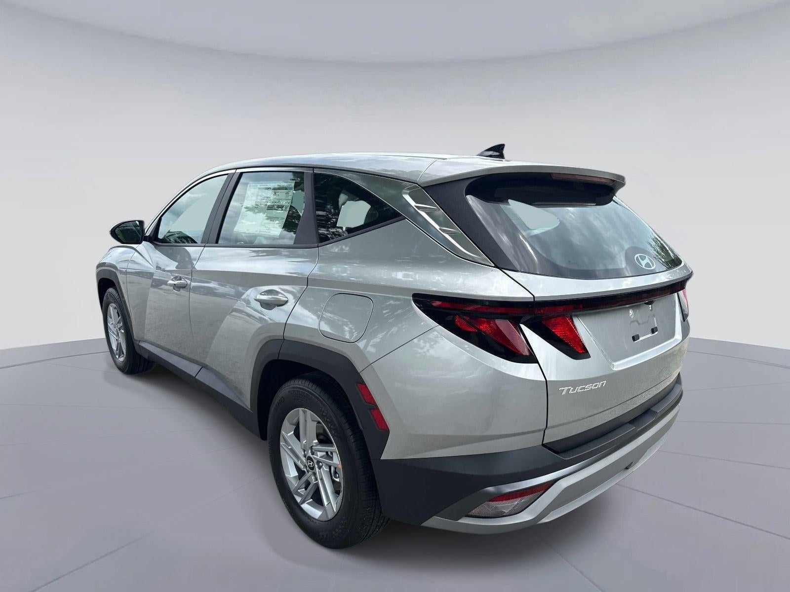 2026 Hyundai TUCSON SE FWD