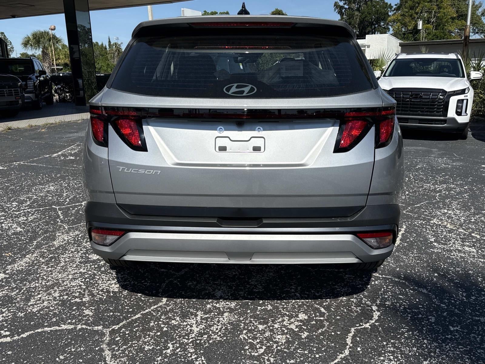 2026 Hyundai TUCSON SE FWD