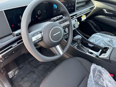 2026 Hyundai TUCSON SE FWD