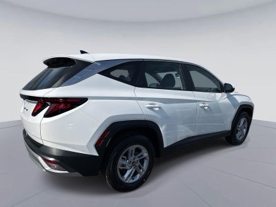 2026 Hyundai TUCSON SE FWD