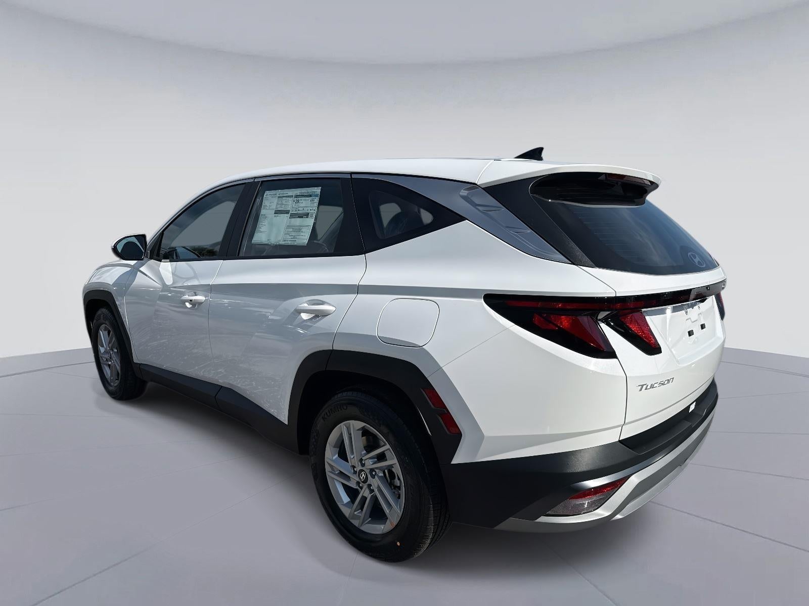 2026 Hyundai TUCSON SE FWD