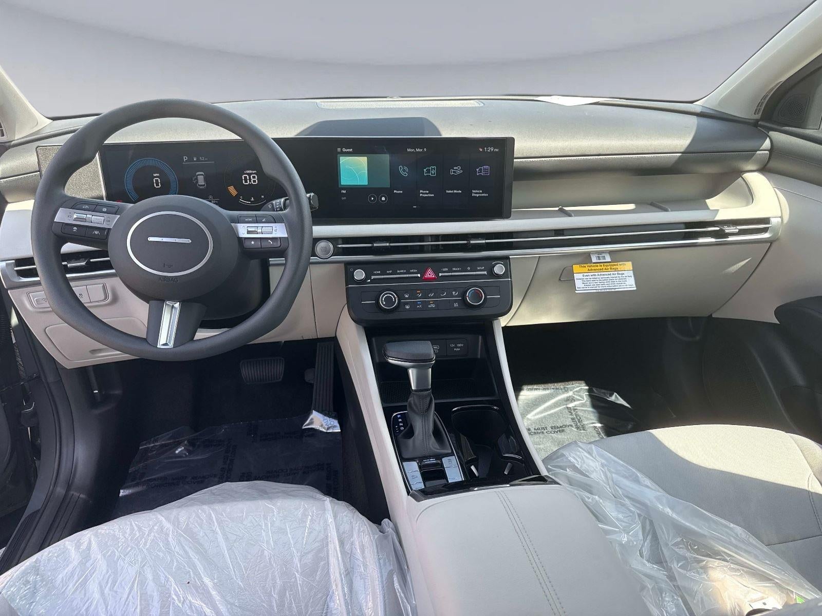 2026 Hyundai TUCSON SE FWD