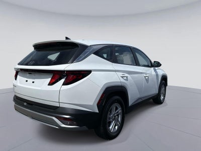 2026 Hyundai TUCSON SE FWD