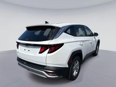 2026 Hyundai TUCSON SE FWD
