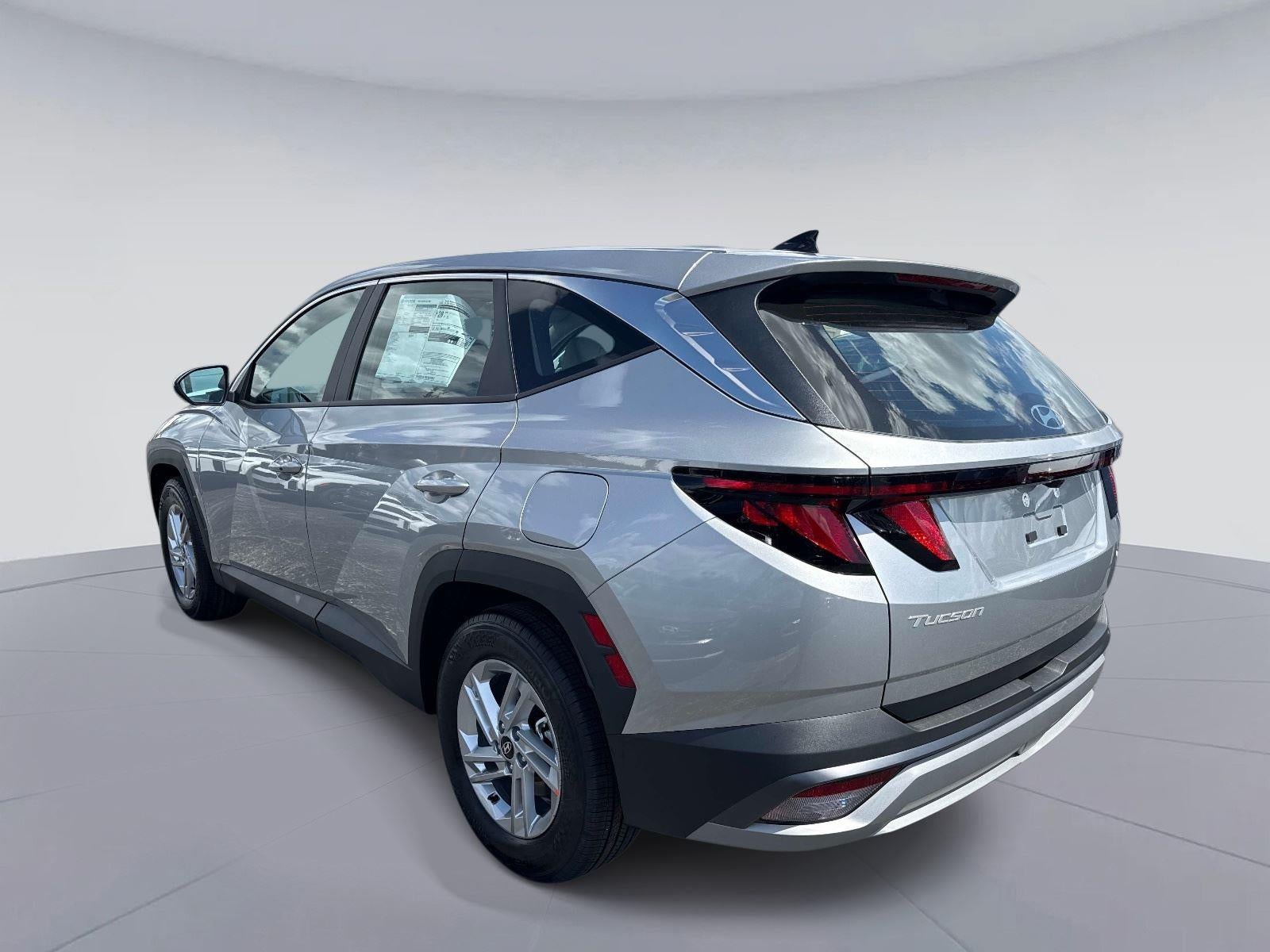 2026 Hyundai TUCSON SE FWD