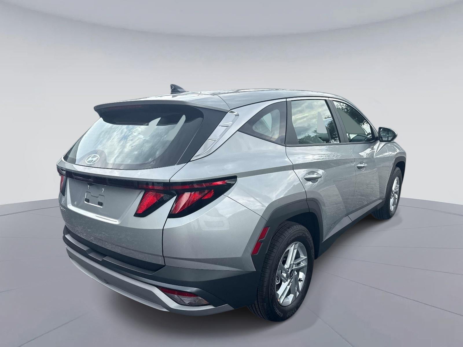 2026 Hyundai TUCSON SE FWD