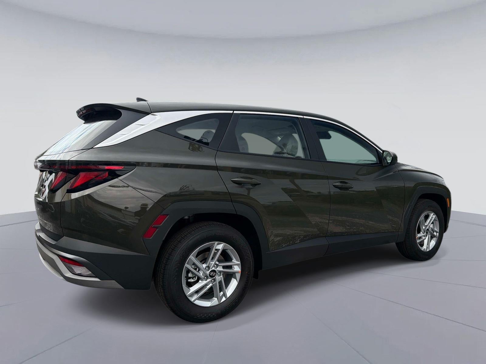 2026 Hyundai TUCSON SE FWD