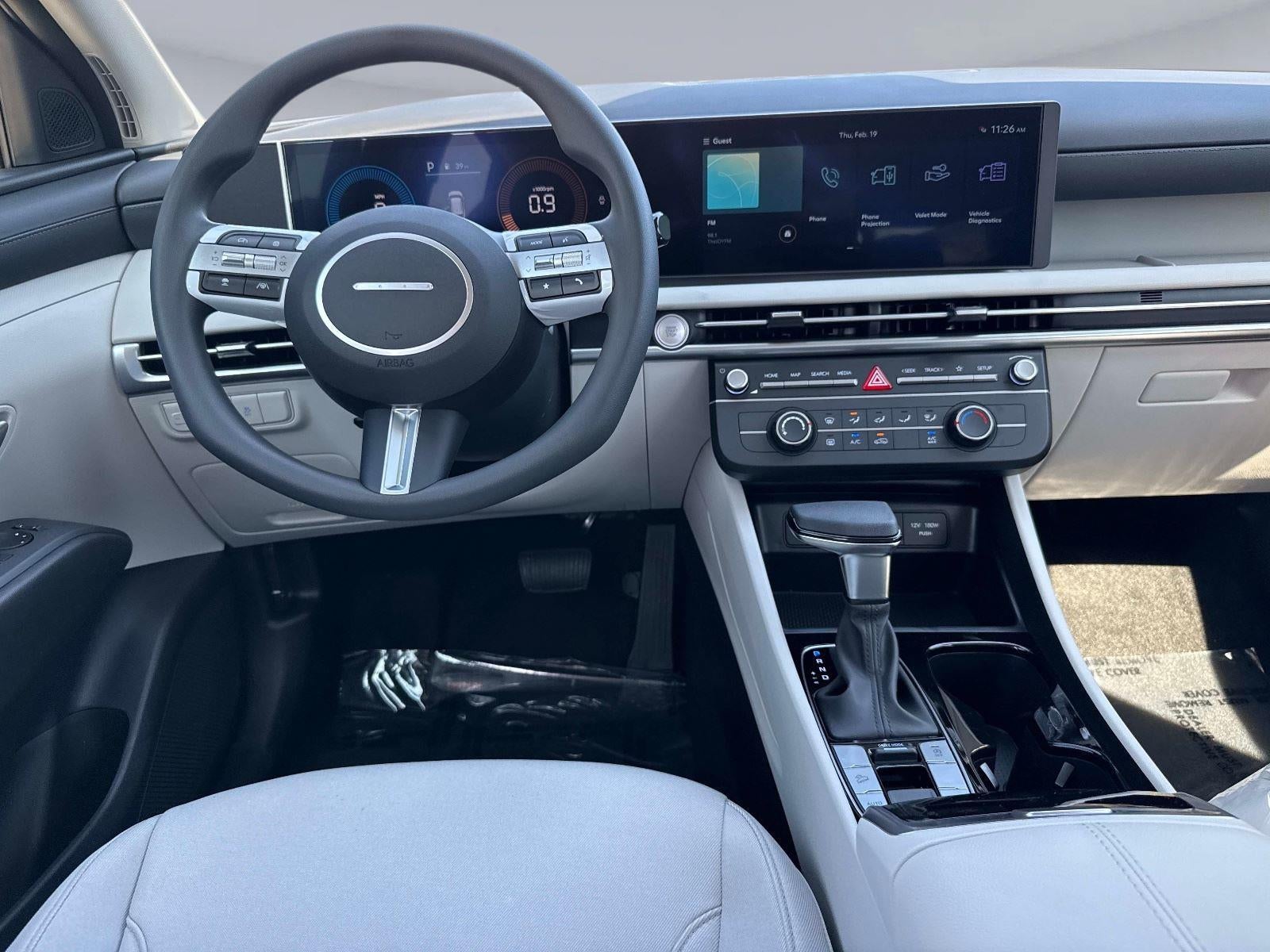 2026 Hyundai TUCSON SE FWD