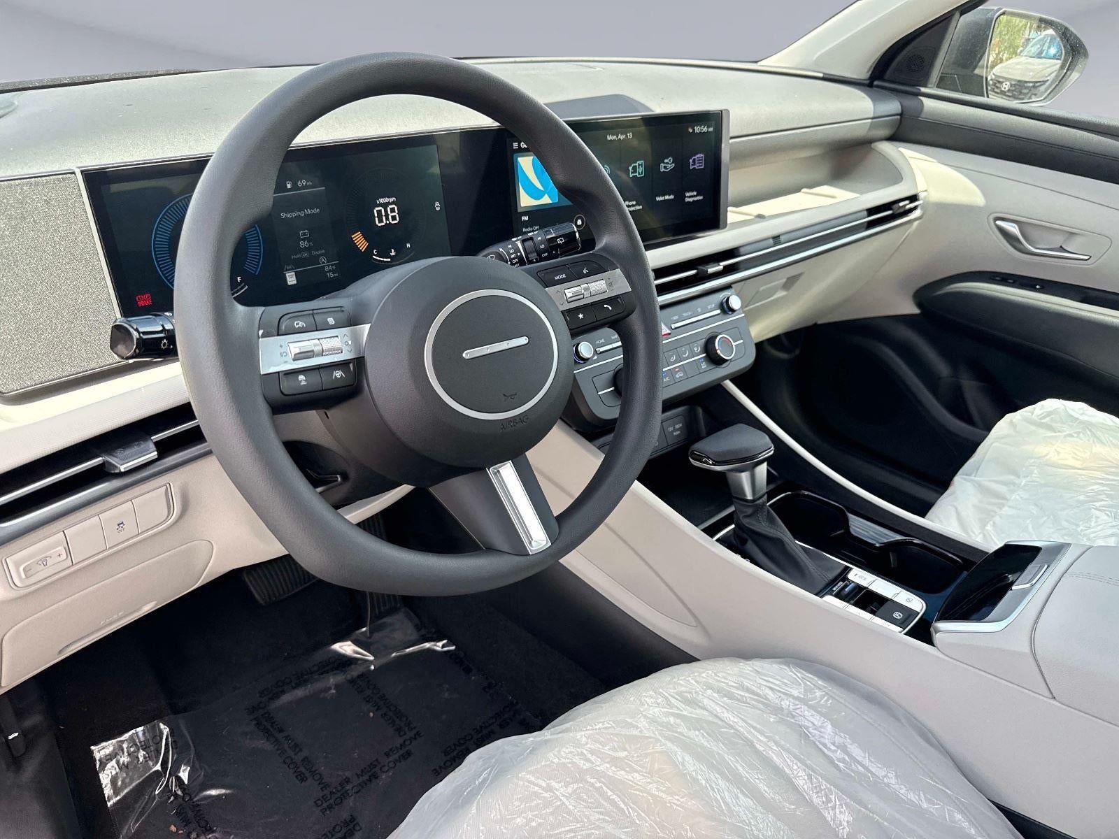 2026 Hyundai TUCSON SE FWD