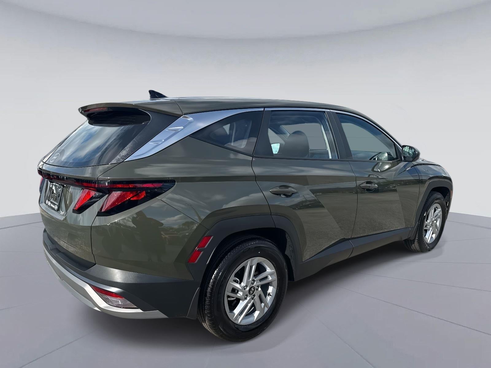 2026 Hyundai TUCSON SE FWD