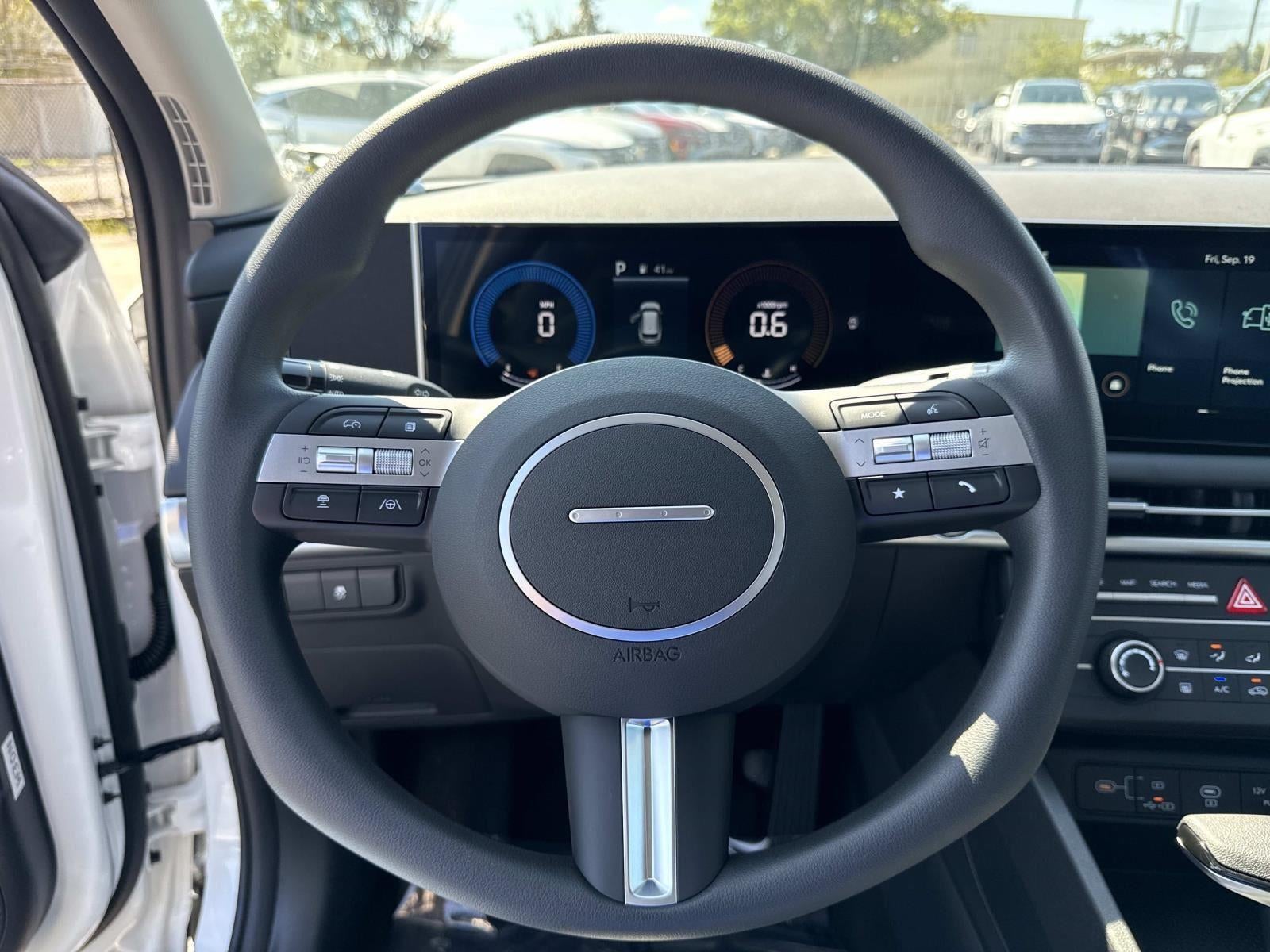 2026 Hyundai TUCSON SE FWD