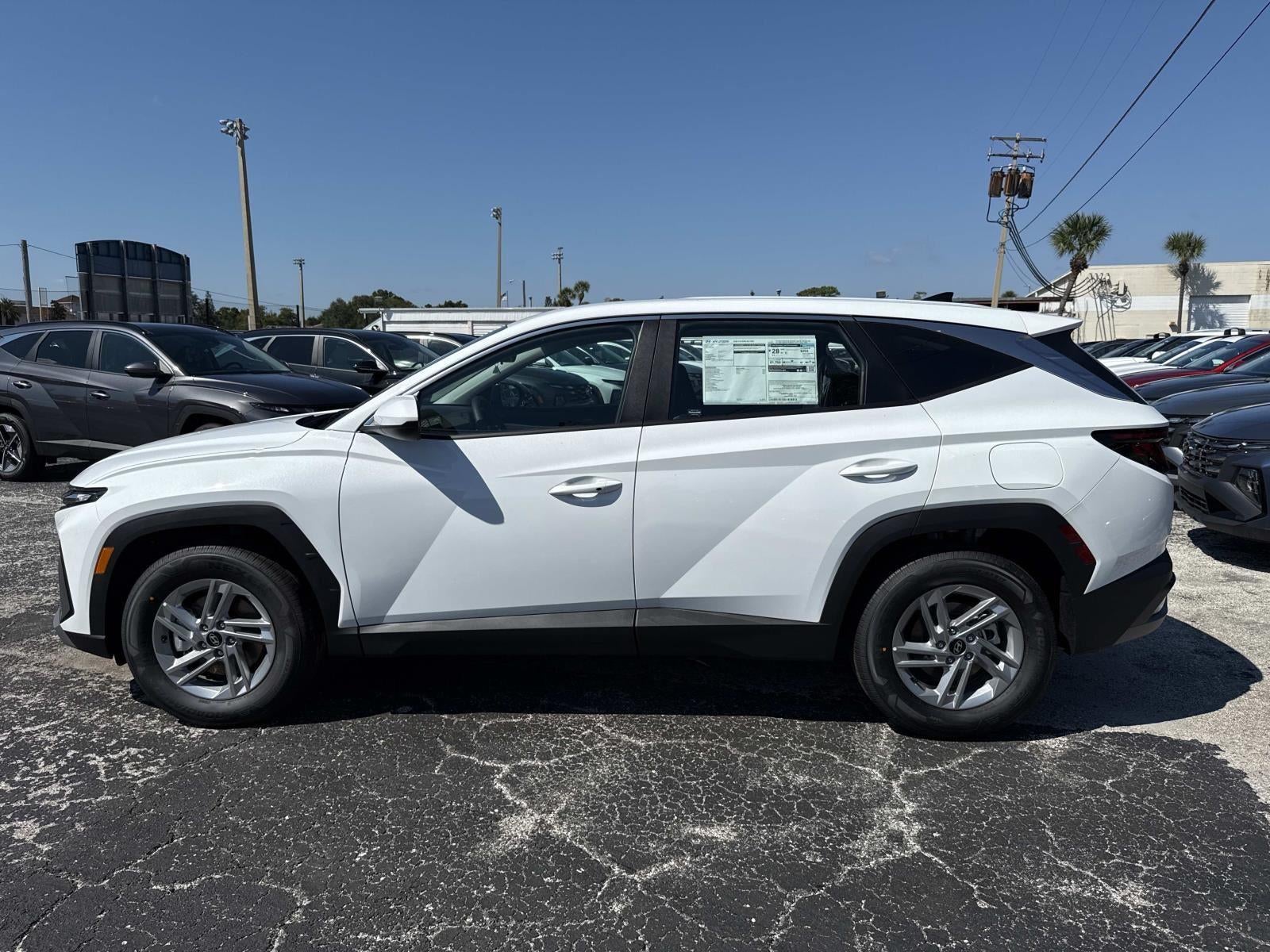 2026 Hyundai TUCSON SE FWD